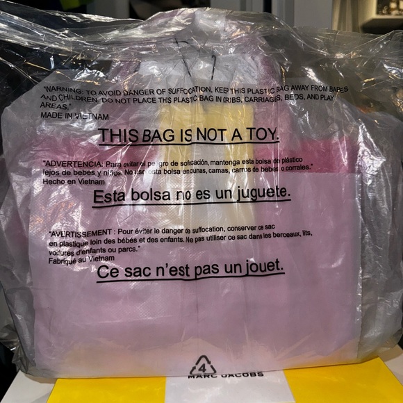 MARC JACOBS CANDY PINK SMALL LEATHER THE TOTE BAG ** NWT ** - Picture 3 of 7